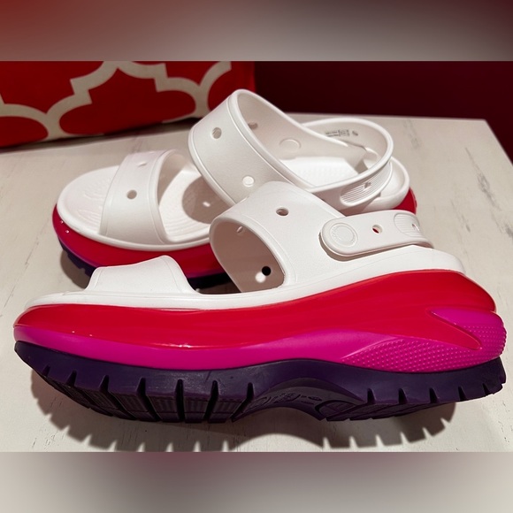 Crocs Mega Crush Sandals White / Multicolor - Womens 9 - Picture 3 of 11